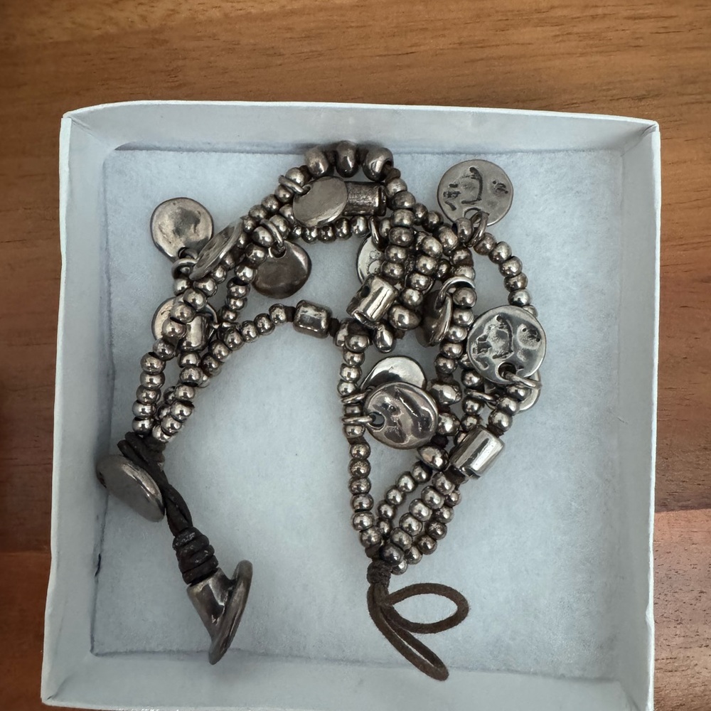 UNO de 50 Silver-Tone Multi-Strand Coin & Bead Bracelet